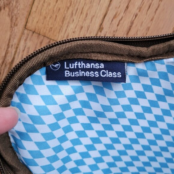 Heart-Shaped Gray Felt Bag - Picture 5 of 8